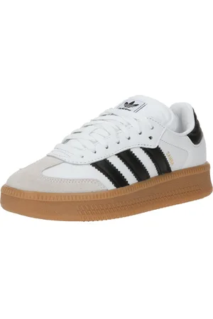 adidas Sneakers 