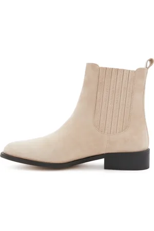 Isabel Bernard Chelsea boots