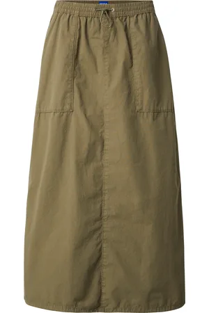 HUGO BOSS Rok 