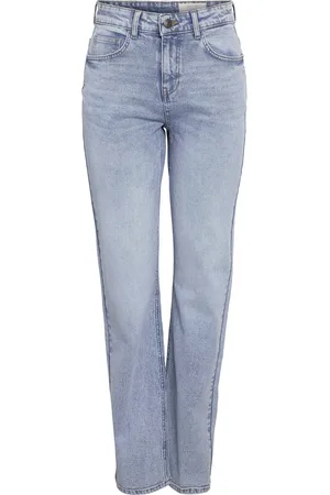 Noisy May Jeans