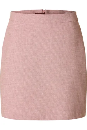 SELECTED Rok 