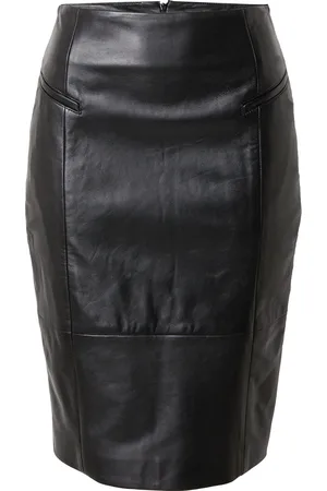 HUGO BOSS Rok 