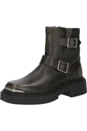 Steve Madden Boots