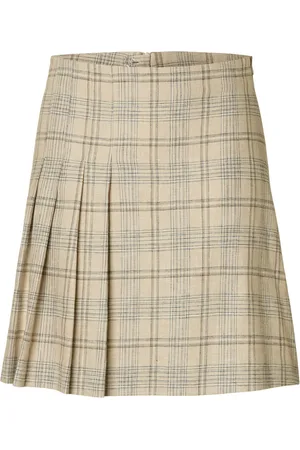 SELECTED Rok 