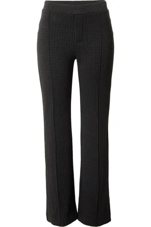 Part Two Broek 