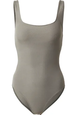 GIRLFRIEND COLLECTIVE Sport body