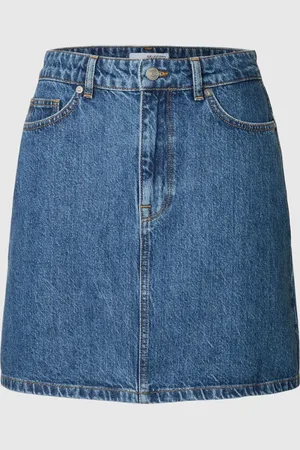 SELECTED Rok