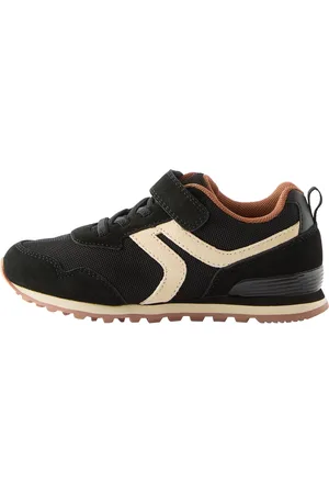 Next Sneakers
