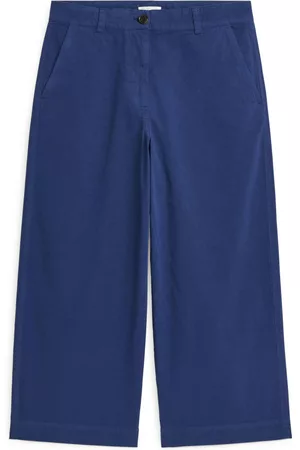 ARKET Dames Chino's - Cropped Cotton Linen Chinos - Blue