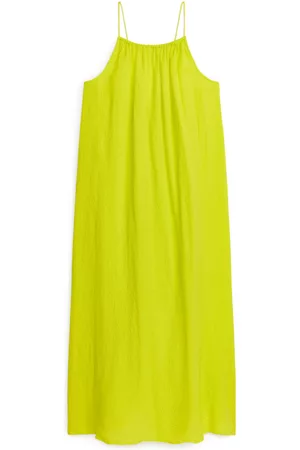 ARKET Dames Lange jurken - Seersucker Maxi Dress - Yellow