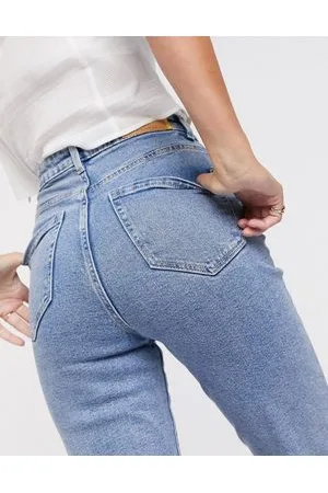 Stradivarius Slim mom jean with stretch in washed