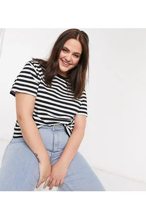 ASOS ASOS DESIGN Curve ultimate t-shirt in black and white stripe