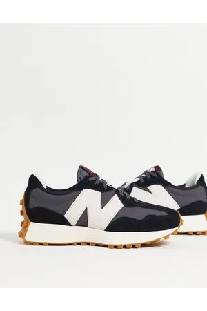 New Balance 327 trainers in