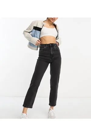 Stradivarius Petite slim mom jean with stretch in