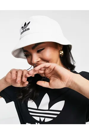adidas Trefoil bucket hat in