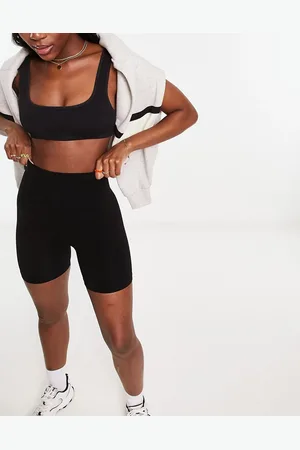 Stradivarius Seamless rib short in
