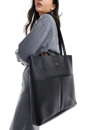 PASQ Two pocket tote bag with removable pouch in