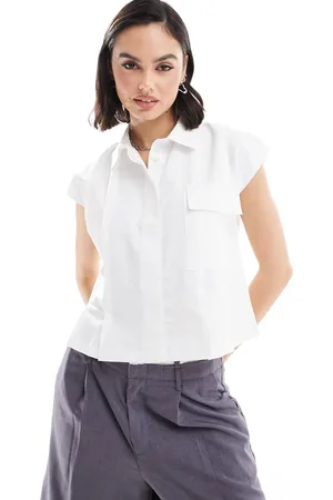 JDY Cap sleeve pleated shirt in