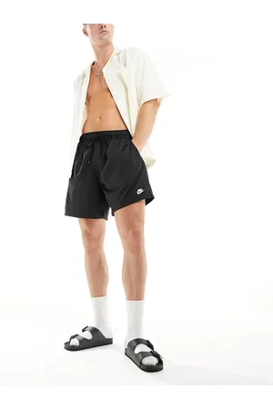 Nike Club shorts in