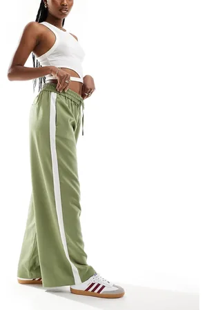 ONLY Pull on trouser with contrast panel in khaki