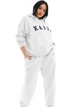 Kaiia Plus cuffed joggers co-ord in light