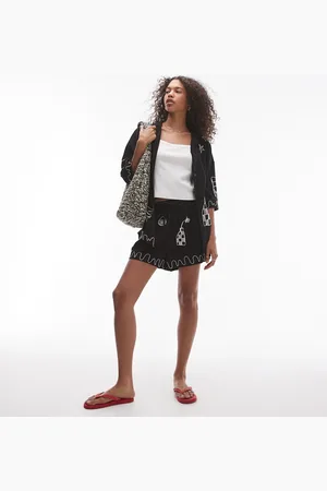 Topshop Co-ord embroidered pull on short in