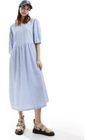 Monki Seersucker smock midi dress in blue and white gingham