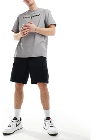 Nike Club woven cargo shorts in