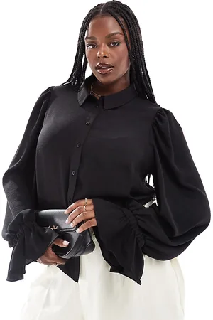 ASOS ASOS DESIGN Curve volume sleeved soft shirt with ruffle cuffs in