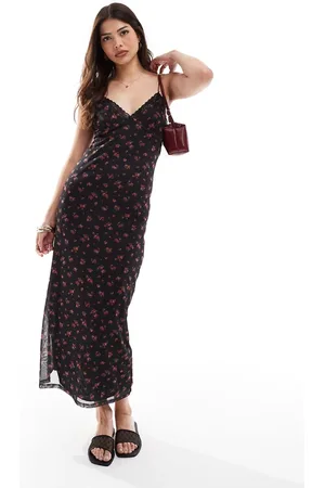 Pull&Bear Strappy back lace trim mesh maxi dress in floral