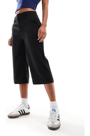 Cotton On Cotton On low rise capri pants in stripe