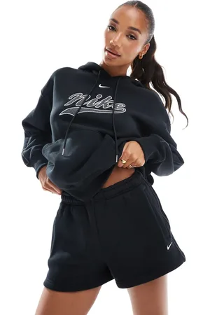 Nike Trend fleece shorts in