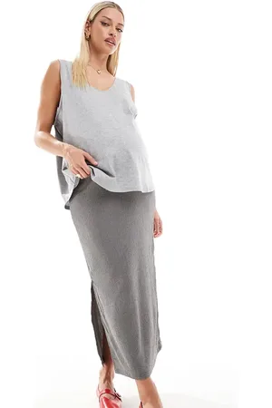 Mama;licious Mamalicious maternity textured side split maxi skirt in