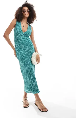 Abercrombie & Fitch V-neck midi dress in floral print