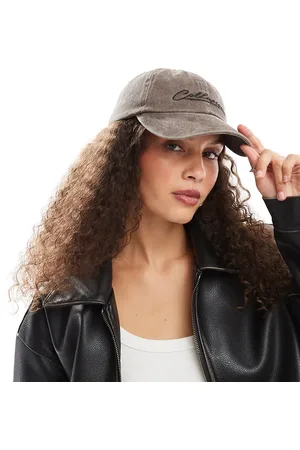 COLLUSION Womens washed cap with branding in