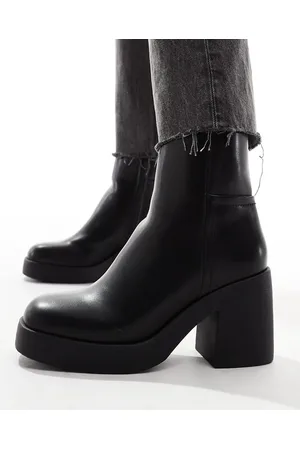 SEQWL Platform boots in