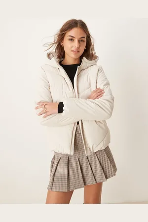JDY Short puffer jacket in off