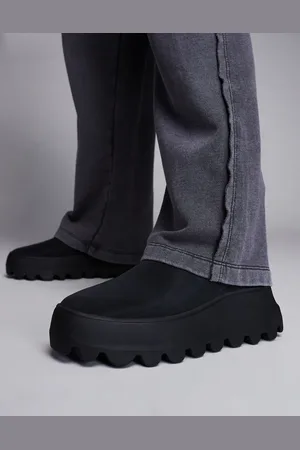ASOS Pull on boots in with chunky sole