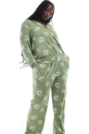 Chelsea Peers Curve poly gold celstial print long sleeve revere and trouser pyjama set in