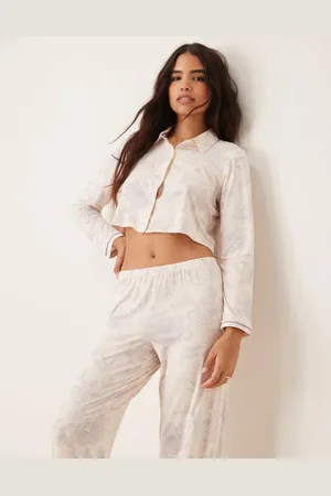 Urban Threads Poly long sleeve revere and trouser pyjama set in floral toile de jou print