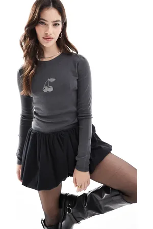 Pull&Bear Long sleeved tee with cherry graphic in washed