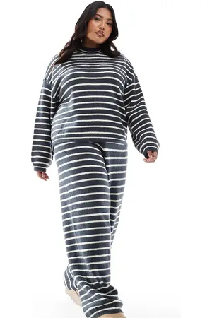 Pieces® Pieces Curve knitted wide leg jogger co-ord in grey blue stripe