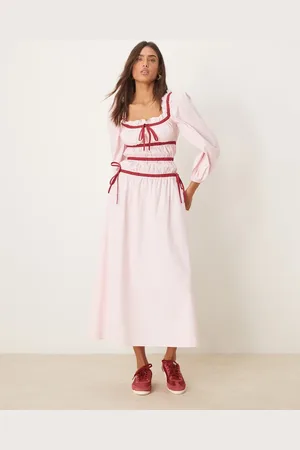 Glamorous Long sleeve square neck midaxi dress in light pink with red contrast