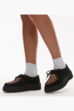 Clarks Torhill bee shoe in leopard print suede