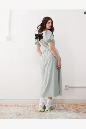 Reclaimed Midi smock dress with bow tie back in check