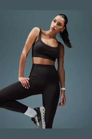 ASOS 4505 sculpting seamless medium support sports bra with removeable padding in ganache