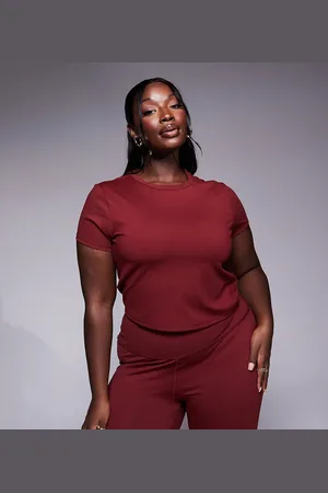 ASOS 4505 Curve Icon soft touch performance baby t-shirt in burgundy