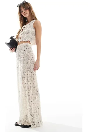 4th & Reckless Floral crochet scallop hem beach maxi skirt co-ord in beige