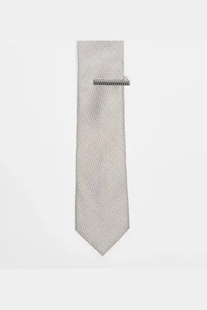 ASOS Plain tie with tie bar in