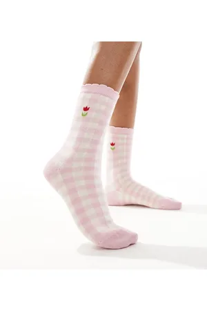 Accessorize Gingham sock with flower in